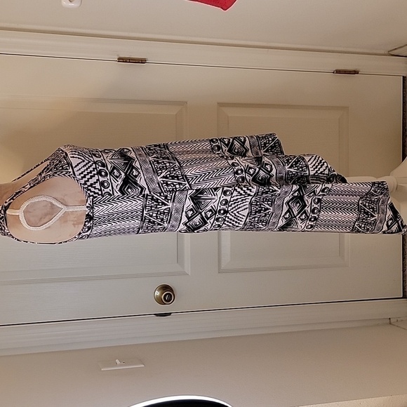 Blue Star Black and White Racerback High Low Dress Size Jr M  EUC.  NWOT - Picture 3 of 6